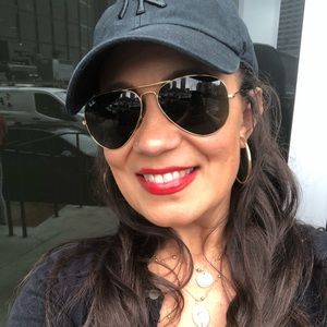 Meet your Posher, Dana